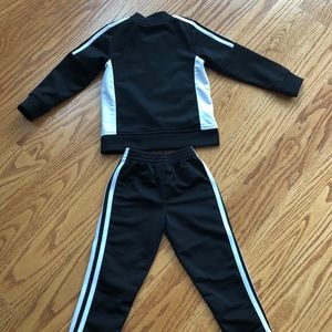 adidas Matching Sets - Adidas Set - Boys 2T - Great Condition! adidas Matching Sets - Adidas Set - Boys 2T - Great Condition!